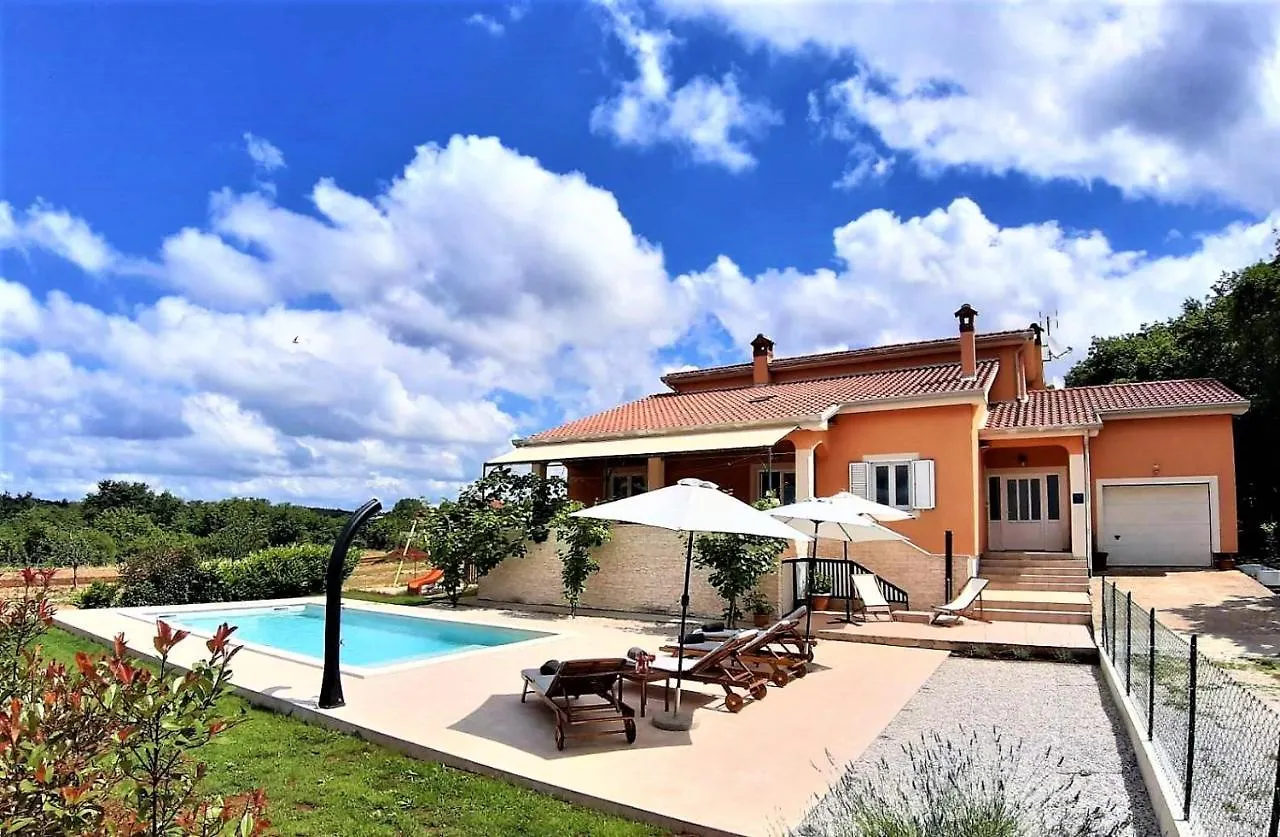 Villa Tana Tinjan